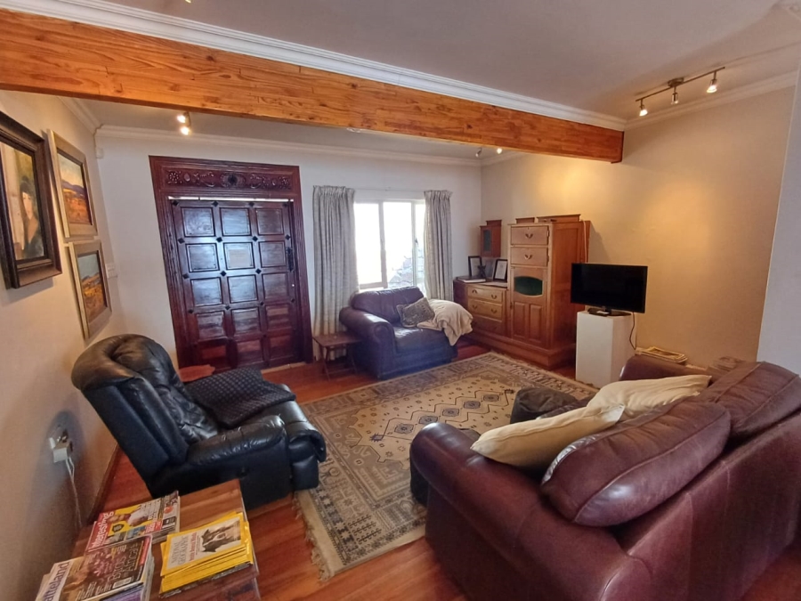 5 Bedroom Property for Sale in Kosmos North West